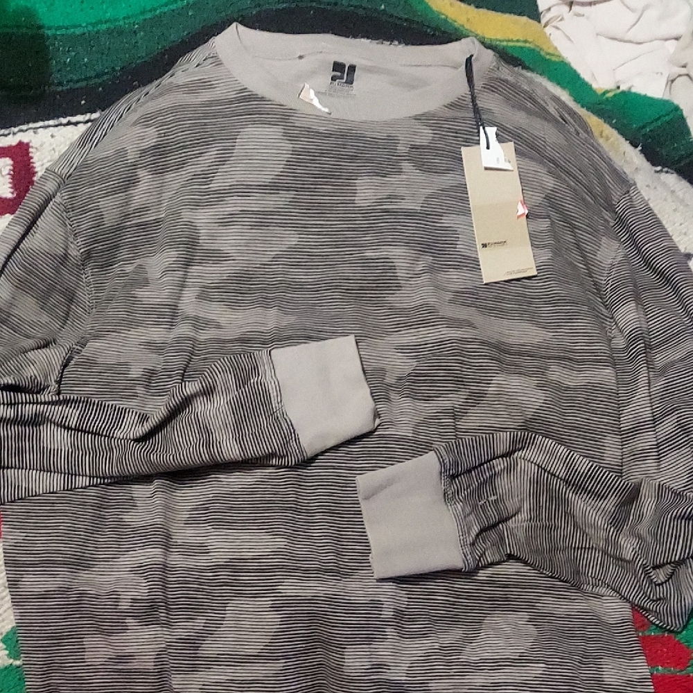 Nwt! Size Large Stylish Long Sleeve By Pj Mark